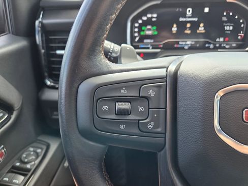Used 2023 GMC Sierra 1500 AT4 w/ Technology Package AWD/4WD image 28