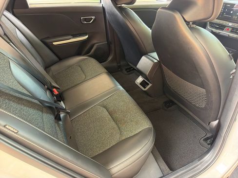 Used 2025 Kia K4 GT-Line w/ GT-Line Sunroof Package FWD image 32