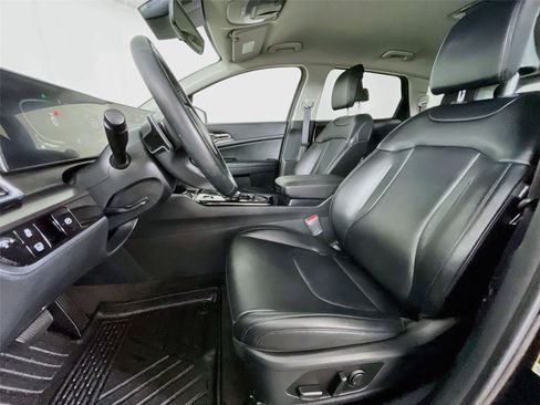 Certified 2025 Kia Sportage EX AWD/4WD image 25