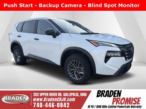 Used 2024 Nissan Rogue S image 1