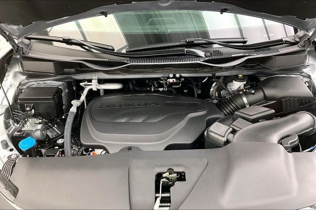 Certified 2026 Honda Odyssey Touring image 29