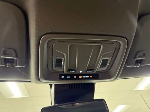 New 2025 GMC Sierra 2500 SLT image 22