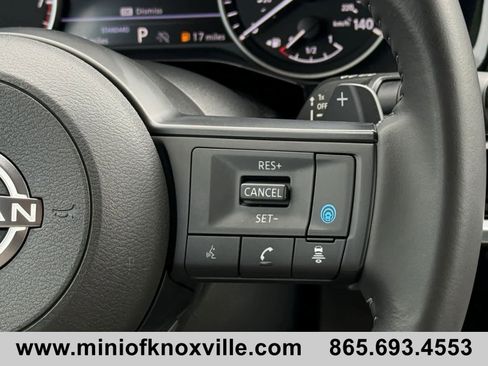 Used 2024 Nissan Pathfinder SV FWD image 21