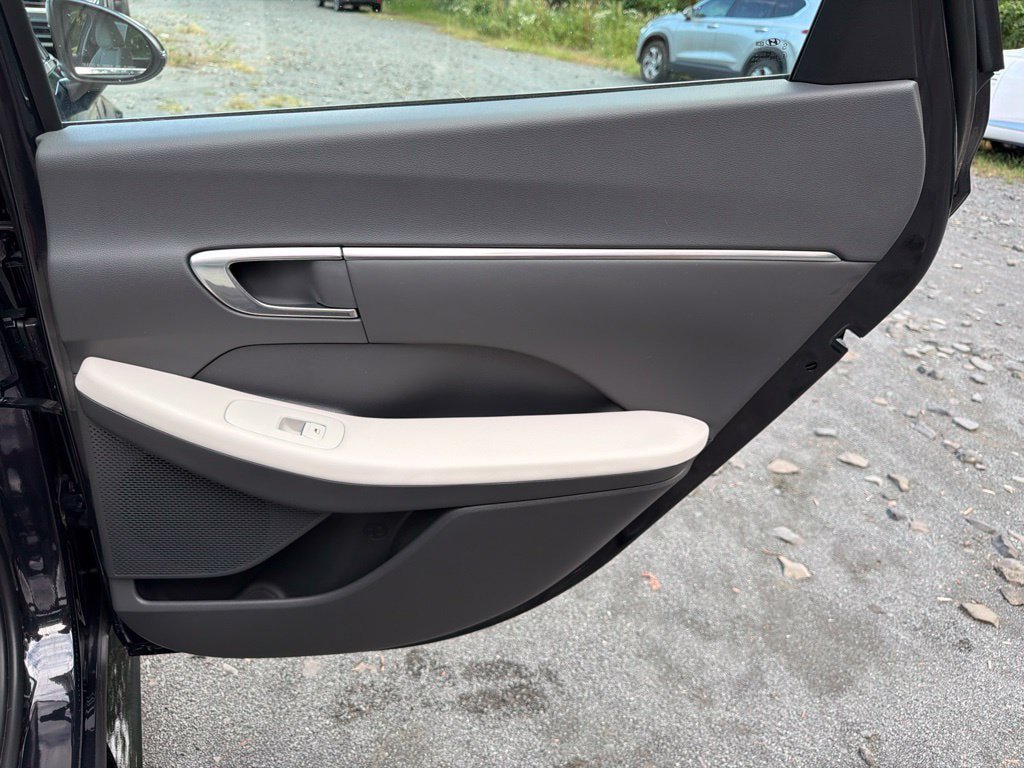 Certified 2023 Hyundai Sonata SEL FWD image 12