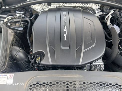 Used 2021 Porsche Macan AWD/4WD image 24