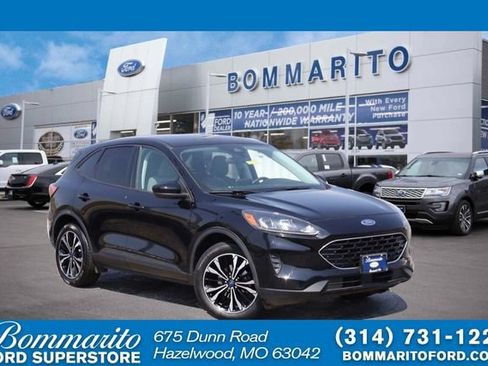 Certified 2022 Ford Escape SE w/ SE Sport Appearance Package FWD image 1
