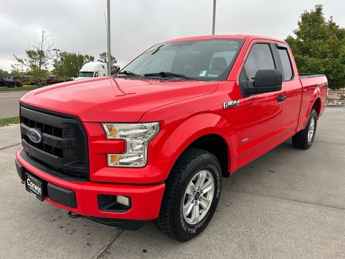 Used 2015 Ford F150 XL w/ Equipment Group 101A Mid AWD/4WD image 3