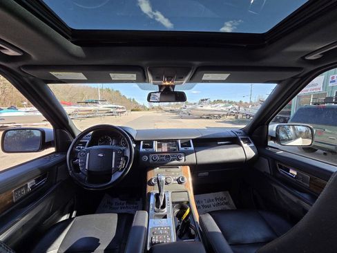 Used 2013 Land Rover Range Rover Sport HSE AWD/4WD image 19