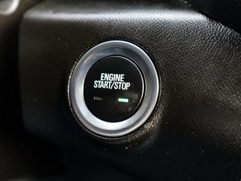 Used 2023 GMC Terrain SLT image 22