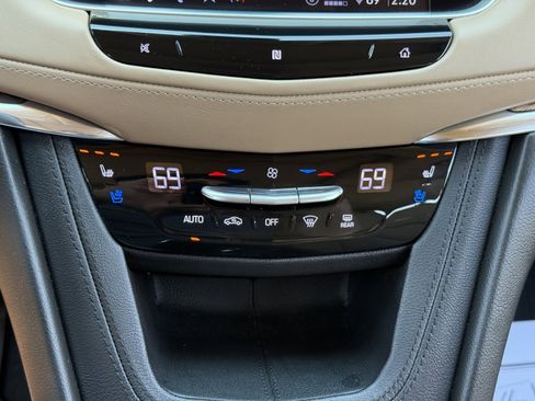 Used 2020 Cadillac XT5 Premium Luxury w/ Platinum Package image 32