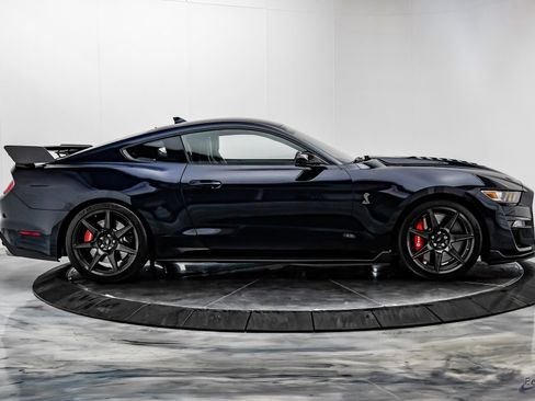 Used 2021 Ford Mustang Shelby GT500 w/ Carbon Fiber Track Pack image 19