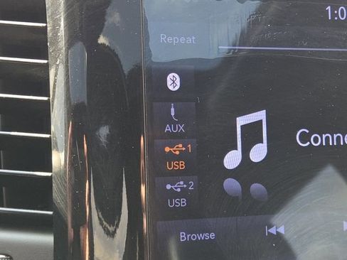 Used 2019 Jeep Grand Cherokee Altitude image 6