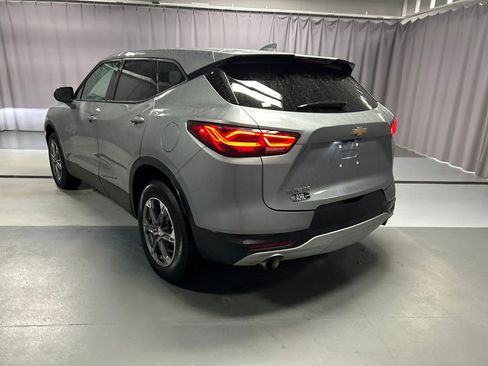 Used 2025 Chevrolet Blazer LT FWD image 5