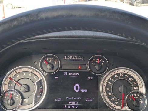 Used 2016 RAM 1500 Laramie w/ Convenience Group image 10