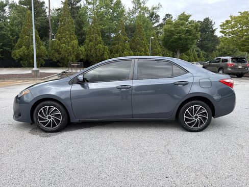 Used 2017 Toyota Corolla LE FWD image 23