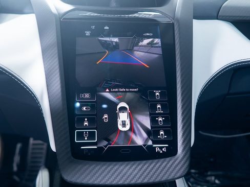 Used 2024 Lamborghini Revuelto image 51