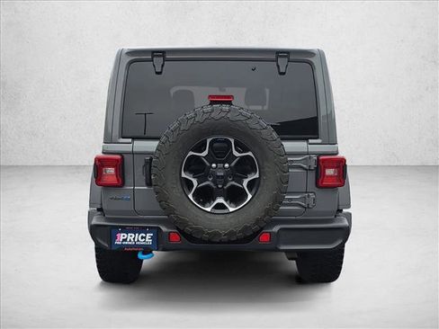 Used 2022 Jeep Wrangler Unlimited Rubicon 4xe w/ Cold Weather Group AWD/4WD image 6