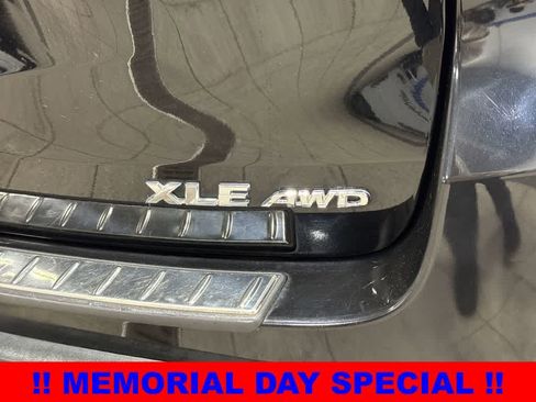 Used 2019 Toyota Highlander XLE w/ Protection Package #3 AWD/4WD image 29