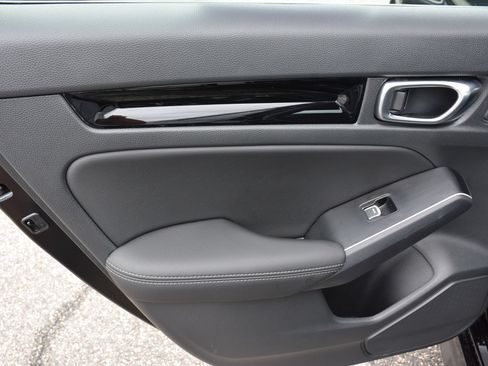 Used 2025 Honda Civic Sport Touring image 16