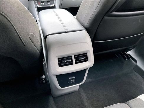 Used 2023 GMC Terrain SLE w/ Driver Convenience Package image 29