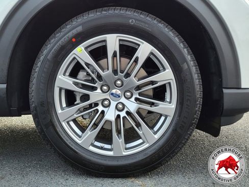 New 2026 Ford Explorer Platinum RWD image 12