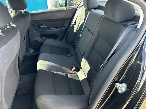 Used 2015 Chevrolet Cruze LT image 25