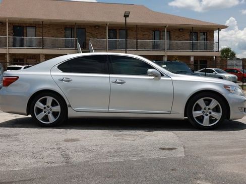 Used 2011 Lexus LS 460 w/ Luxury Value Edition RWD image 16