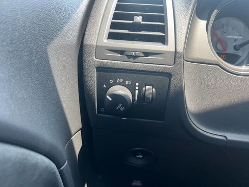 Used 2009 Dodge Challenger SRT8 image 16