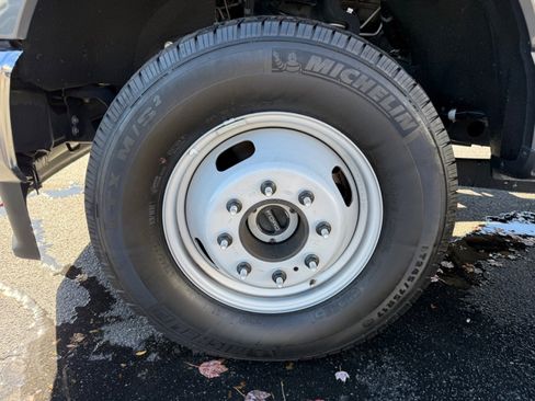 Used 2024 Ford F350 XLT image 35
