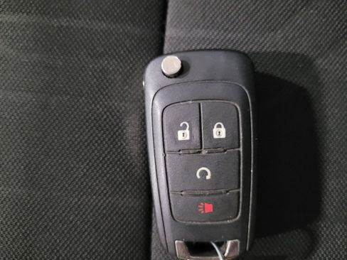 Used 2018 Chevrolet Trax LT AWD/4WD image 32