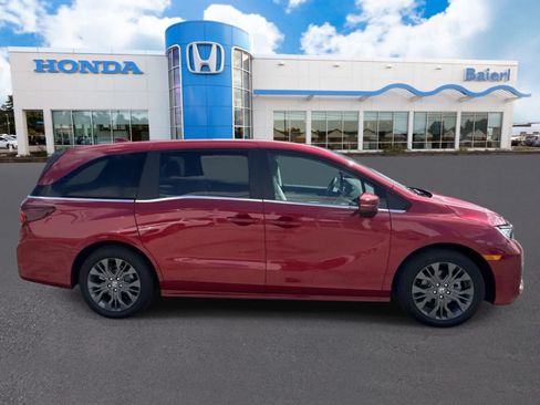 Used 2026 Honda Odyssey Touring image 6