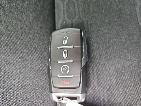 Certified 2025 RAM 1500 Big Horn image 32