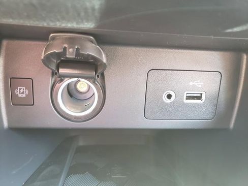 New 2025 Nissan Versa SV w/ Trunk Package image 19