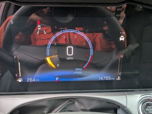 Certified 2025 Chevrolet Trax LT w/ LT Convenience Package image 24