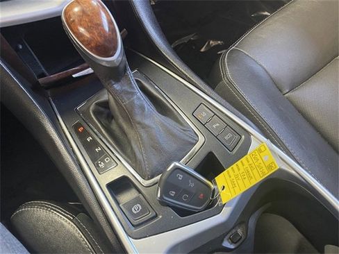 Used 2015 Cadillac SRX Luxury w/ Driver Awareness Package image 18