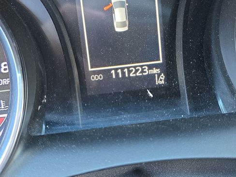 Used 2019 Toyota Camry SE image 16