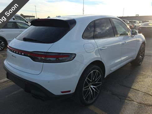 Used 2025 Porsche Macan Base image 5