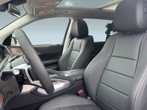 New 2026 Mercedes-Benz GLS 450 4MATIC image 5