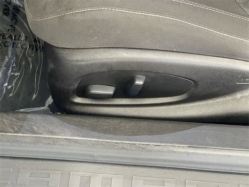 Used 2018 Chevrolet Camaro LT w/ Technology Package image 12