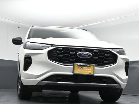 Certified 2024 Ford Escape ST-Line w/ Tech Pack #1 AWD/4WD image 39