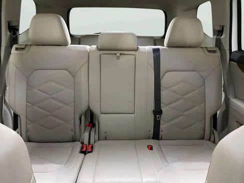 Used 2024 Volkswagen Atlas SE FWD image 78