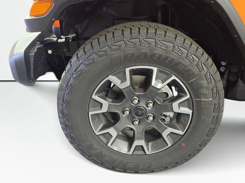 New 2026 Jeep Wrangler Unlimited Sahara w/ Whitecap Package AWD/4WD image 12