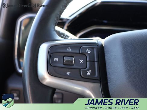 Used 2025 Chevrolet Silverado 1500 LT AWD/4WD image 25
