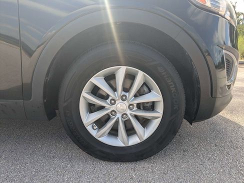 Used 2018 Kia Sorento L FWD image 11