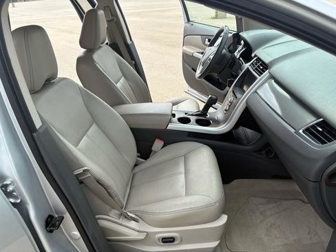 Used 2012 Ford Edge SEL image 29