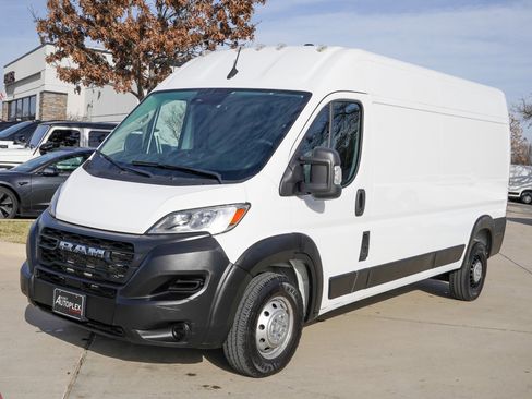 Used 2023 RAM ProMaster 2500 image 6