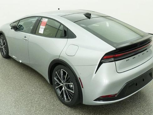 New 2026 Toyota Prius Limited FWD image 4