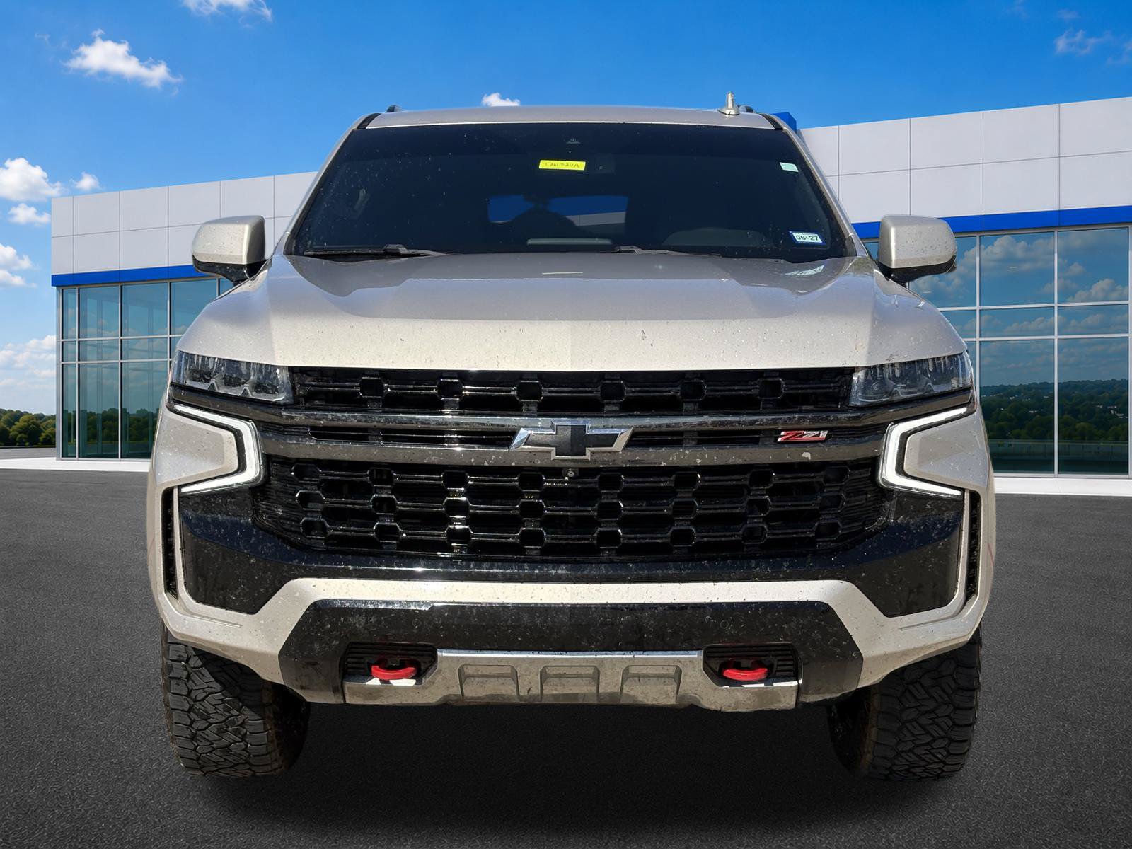 Used 2021 Chevrolet Suburban Z71 w/ Luxury Package AWD/4WD image 2