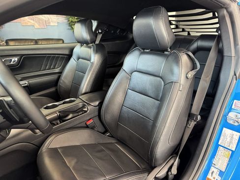 Used 2017 Ford Mustang GT Premium w/ Black Accent Package RWD image 17