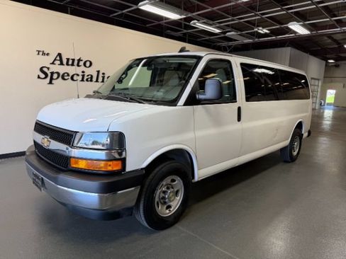 Used 2024 Chevrolet Express 3500 LT w/ LT Preferred Equipment Group RWD image 1